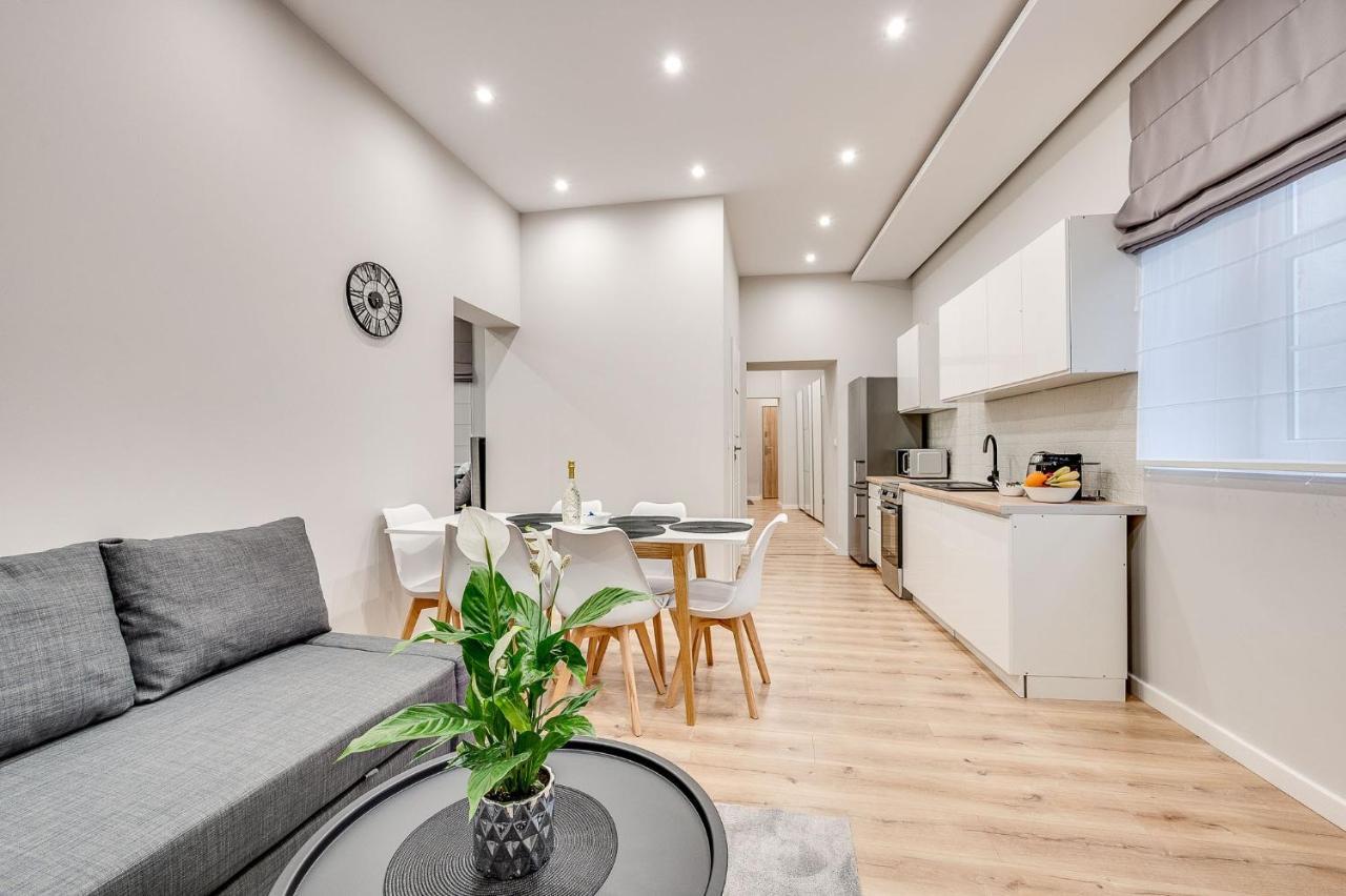 Central Platinum Apartments 29 雷布尼克 外观 照片