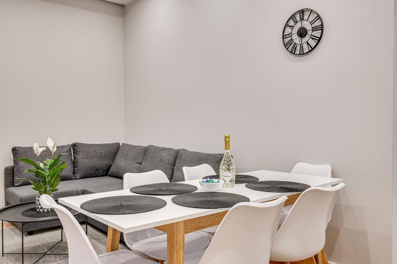 Central Platinum Apartments 29 雷布尼克 外观 照片