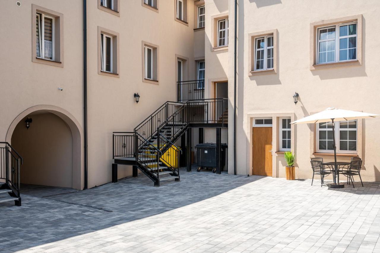 Central Platinum Apartments 29 雷布尼克 外观 照片